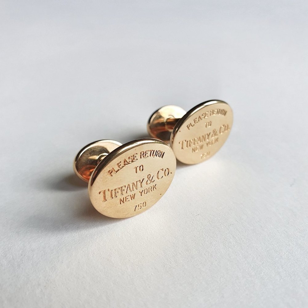 T&Co. RARE 18k Gold Cuff Links